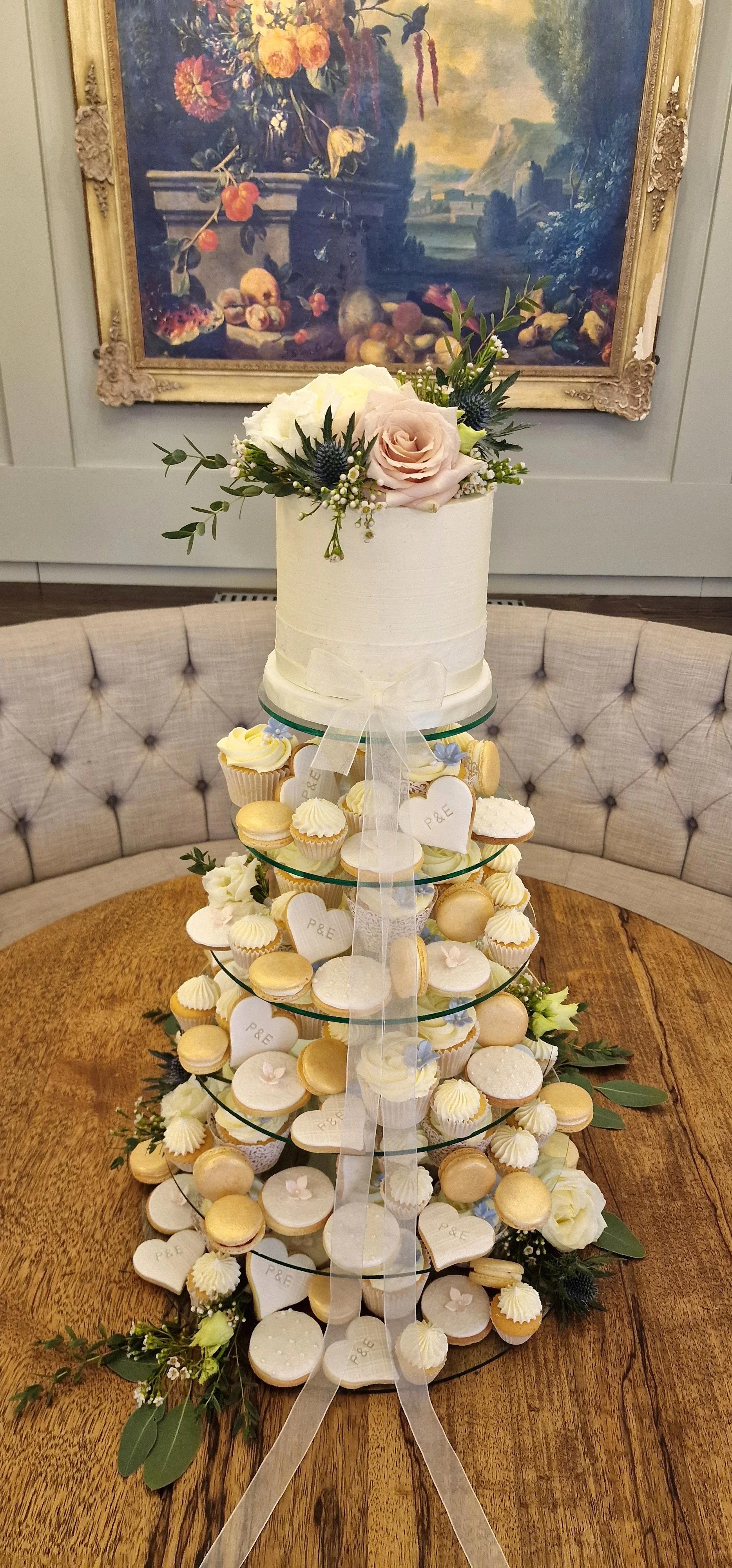 Luxury wedding cake in Derbyshire
